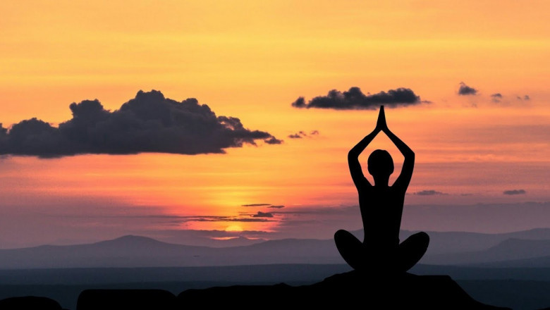 Yoga for Stress Relief: A Path to Inner Peace at Flow Yoga Center