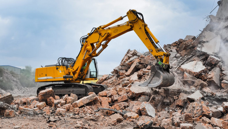Expert Demolition Services in LaBelle: Safe and Efficient Solutions