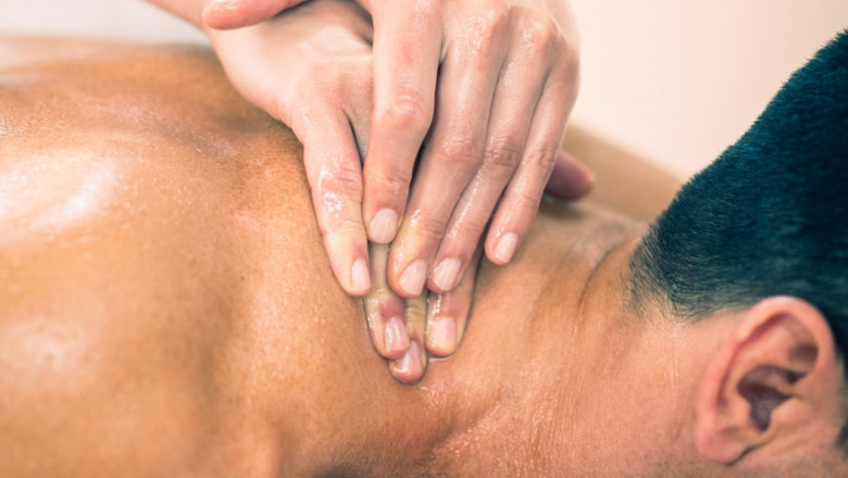 How Deep Tissue Massage Experts Treat Postpartum Muscle Tension & Discomfort?