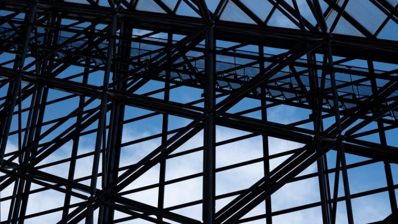 How Steel Construction Building Enhances Safety and Durability