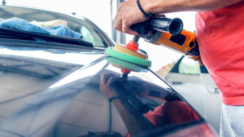 The Extreme Direct-to-Car Waxing