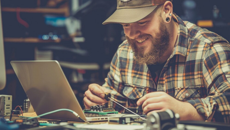 Can You Master the Skills of a PC Support Technician Online?