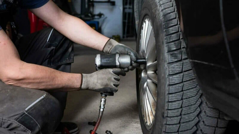What Tools Are Used In A Standard Tire Installation?