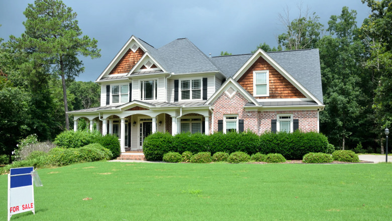 How Can I Sell My House Fast Without Dropping the Price?