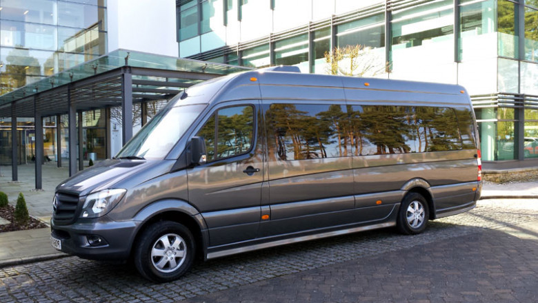 Mini Bus Hire with Driver Across the UK – Safe, Affordable & On-Time