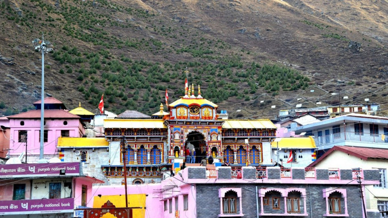 Benefits of Tempo Traveller for Chardham Yatra