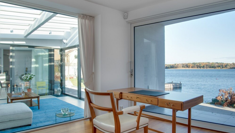 Top Features to Look for When Buying Hurricane Windows in West Palm Beach FL