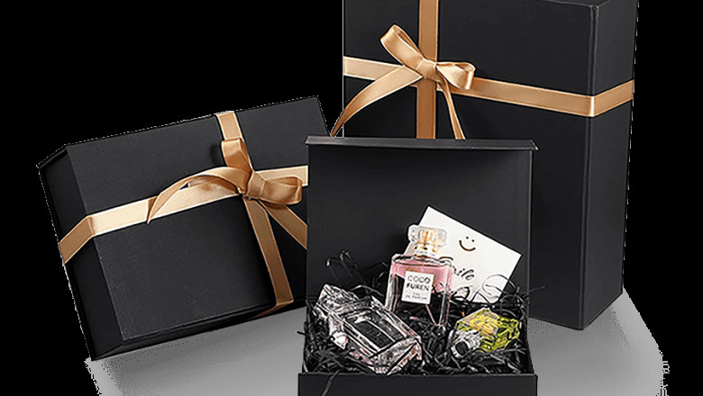 Elevate Gifting with Custom Gift Boxes with Your Logo Design