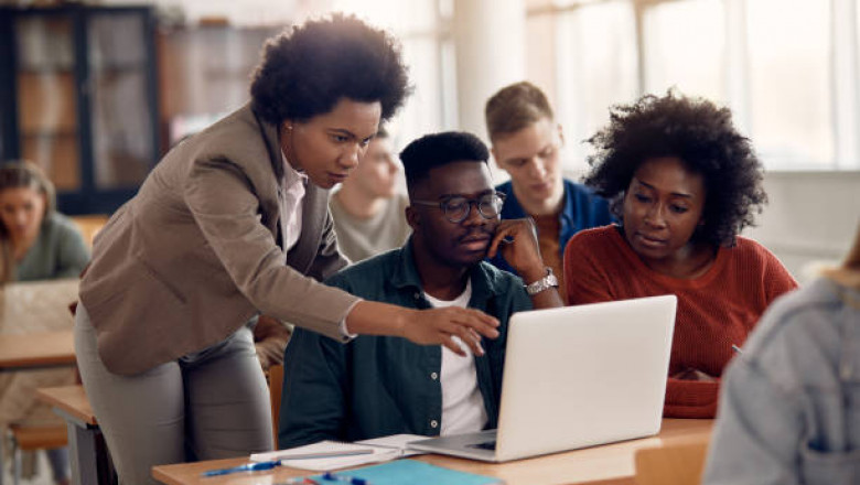 How to Choose the Best Assignment Helper for Your Academic Needs