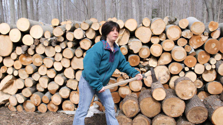 Why Is Oakford Firewood the Best Choice for Your Fireplace?