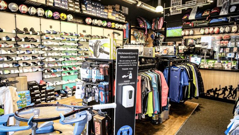 Local Sport Shops vs Big Retailers, Pros and Cons Compared