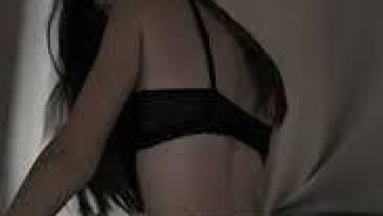 Escape the Everyday: Relax and Rejuvenate with a Beautiful Female Companion on Bedpage