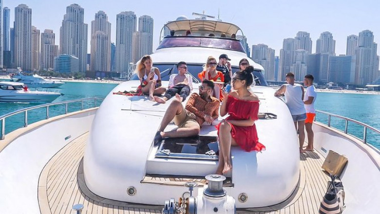 Yacht Rental Dubai: A Luxurious Escape on the Arabian Gulf
