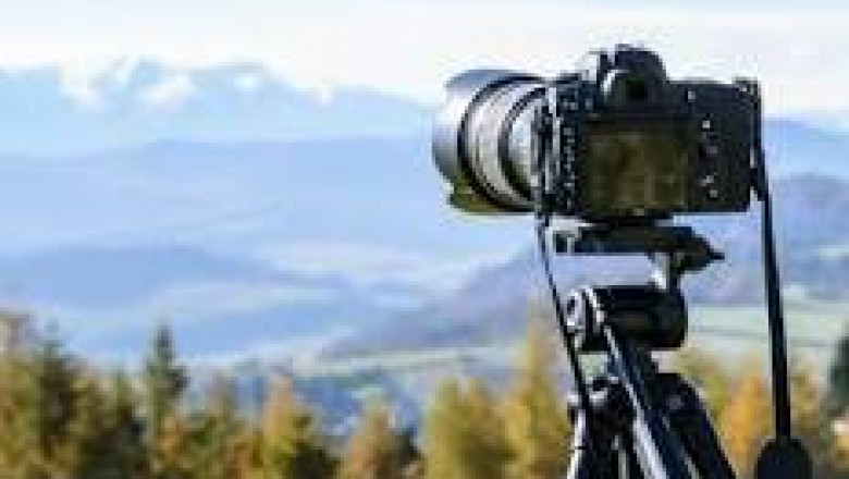 Tripod Stands vs. Monopods: Which is Better for Your Camera Setup?