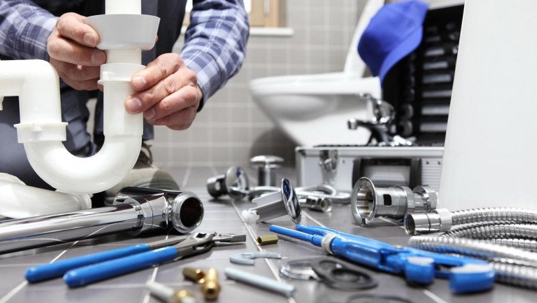 Emergency Plumbing in Holly Springs: What to Do Before the Plumber Arrives 2