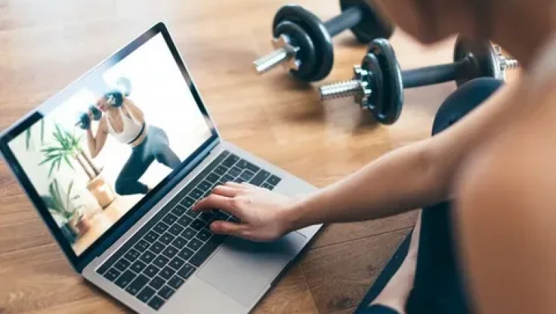 How Online Fitness Training Services Solve Gym Intimidation