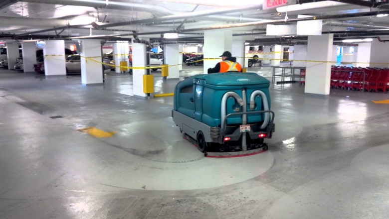 How Does Parking Lot Sweeping Support Environmental Compliance?