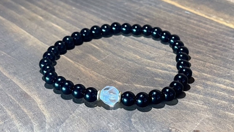 Tiger's Eye Bracelet: Harnessing the Power of the Majestic Stone