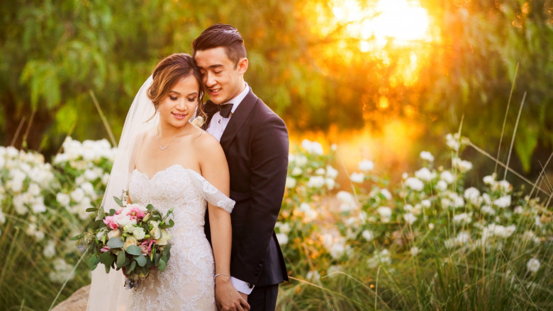 Are Wedding Photographers Still Worth It in the Age of iPhones?