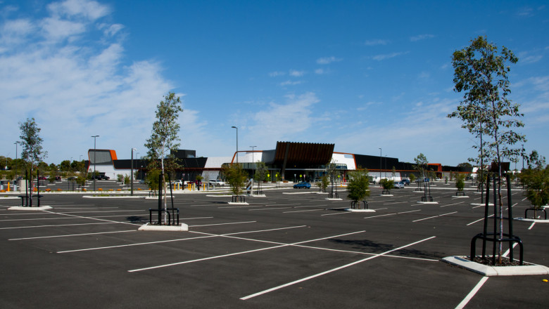 Improve Curb Appeal with Retail Parking Lot Sweeping Services NJ