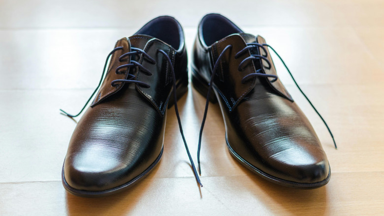Best Men Shoes for Walking Comfortably All Day