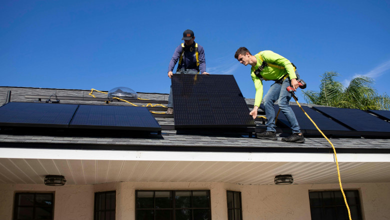 How to Maintain Your Solar Panels for Long-Term Performance
