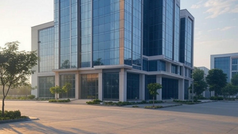 Discover Prime Commercial Property for Sale in New Delhi with HexaHome