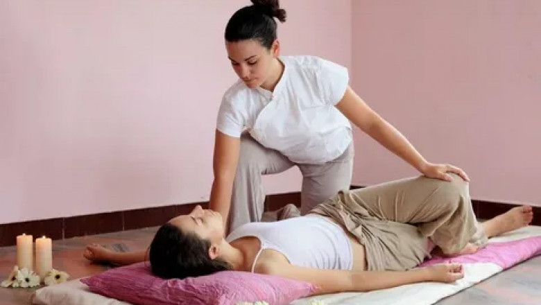 Why Do Experienced Thai Therapists Work Without Oils or Music?