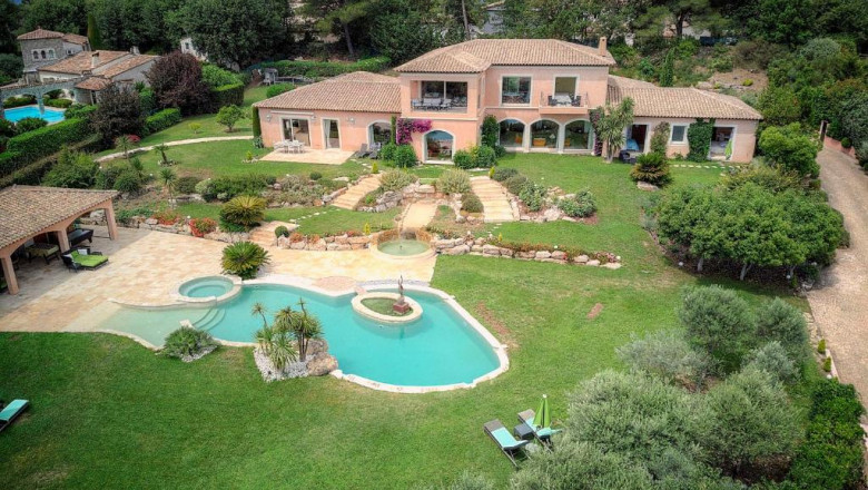 Why Are Luxury Event Villa Rentals in Cannes Perfect for Memorable Celebrations?