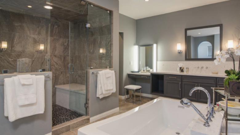 Top Bathroom Remodeling Trends You Can’t Ignore in 2025