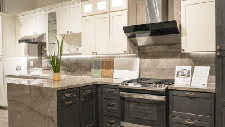 Maximize Your Small Bathroom Space with the Perfect Vanity