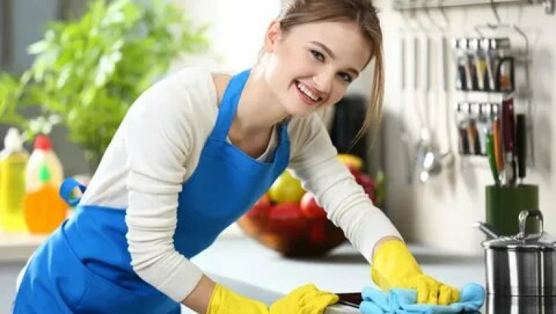 Professional maid cleaning service Dubai by Urban Mop for trustworthy and best Cleaning