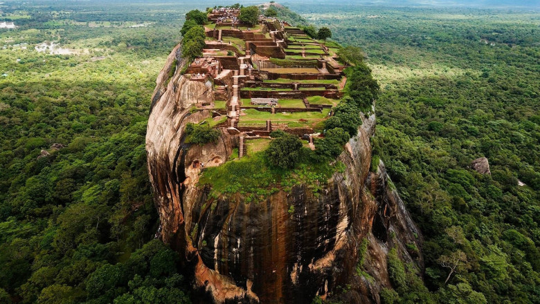 Sri Lanka Stories: A Country That Feels Like a Thousand Worlds