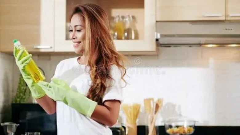 Get qualified and Reliable maid service in UAE by Urban Mop