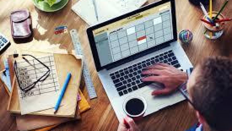 How to Build a Real Estate Portfolio That Generates Monthly Income