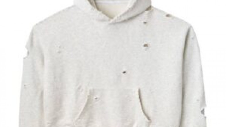 Soft Layers of the Hill – Discover the Hoodie