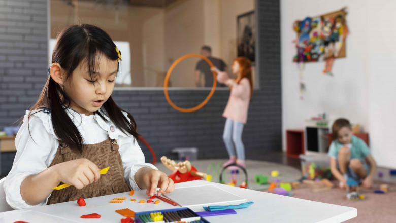 Montessori Floor Time: Encouraging Movement in Early Learners